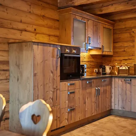 Haus Ostermoasspitz In St, Martin Am Tennengebirge * Sankt Martin am Tennengebirge