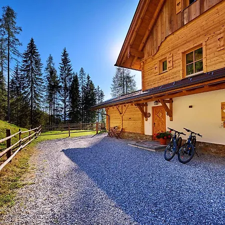 Haus Ostermoasspitz In St Martin Am Tennengebirge *