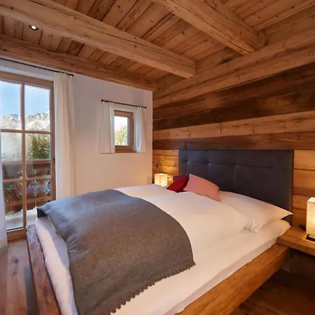 Haus Ostermoasspitz In St Martin Am Tennengebirge * 圣马丁安提奈各布里奇