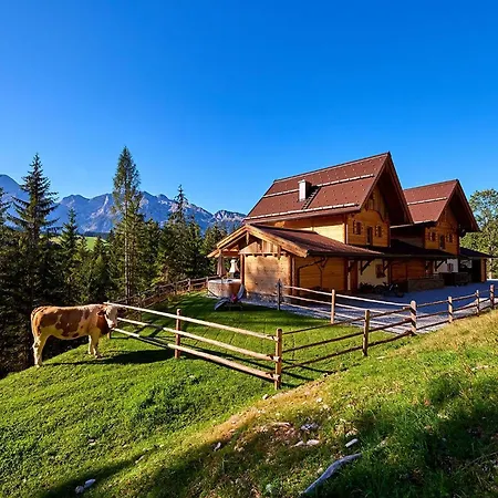 Haus Ostermoasspitz In St Martin Am Tennengebirge * 圣马丁安提奈各布里奇
